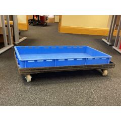 St1002 Confectionery Tray Size: 762 x 457 x 92mm 
