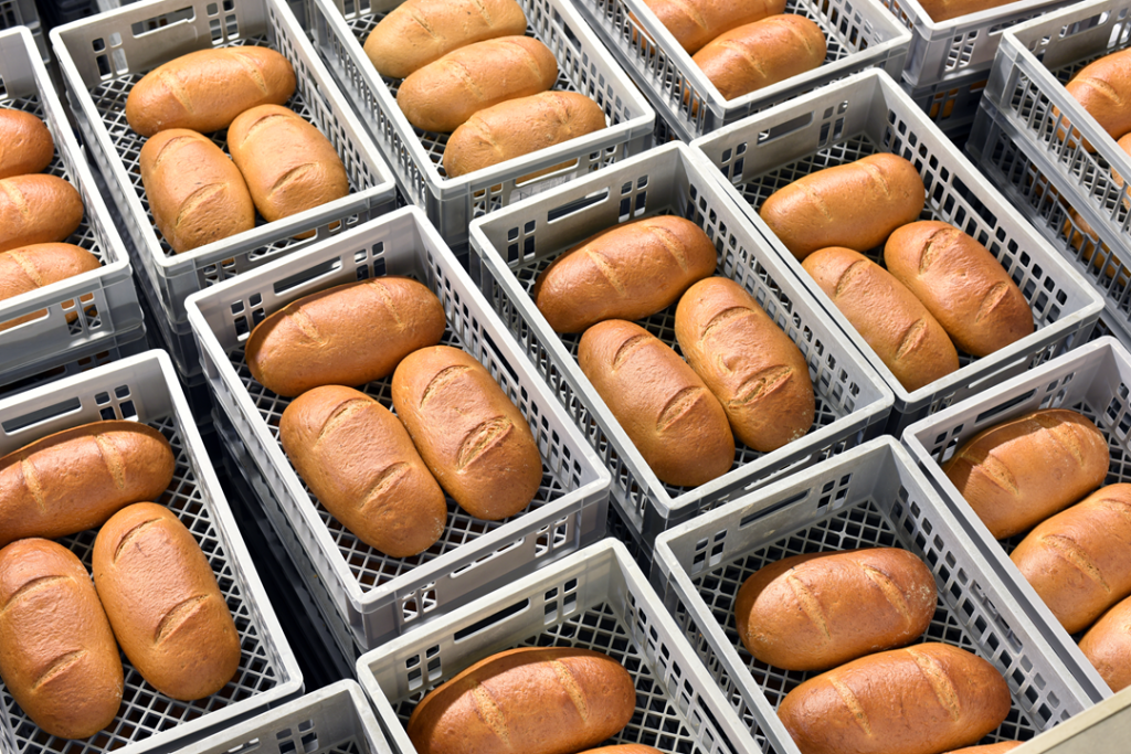 Baked bread in containers 